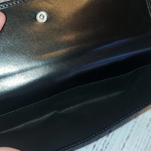 AUTHENTIC Gucci Black Long Bifold Flap Slim Wallet - Picture 3 of 10